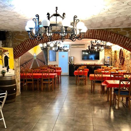 Hostal Univers Calella Extérieur photo